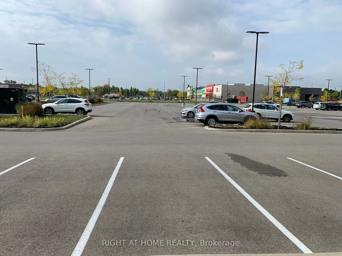 3475, Rebecca, 1014 - QE Queen Elizabeth, Oakville