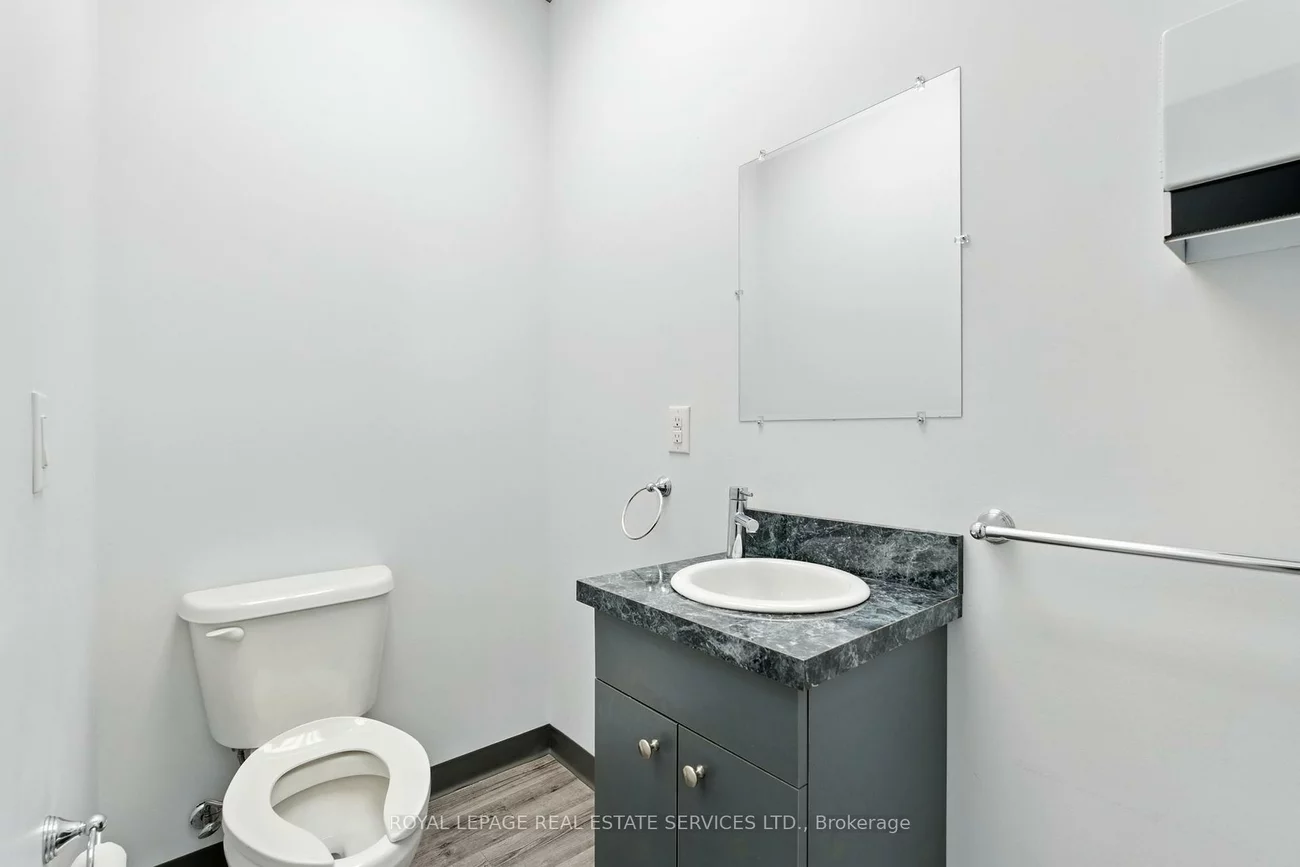 3075, Hospital, 1012 - NW Northwest, Oakville