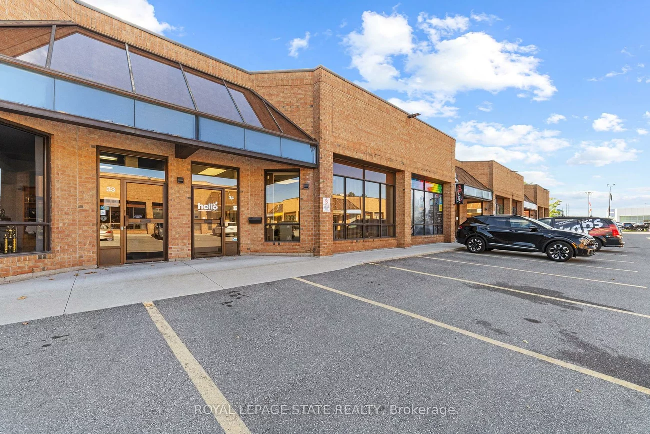 775, Pacific, 1014 - QE Queen Elizabeth, Oakville