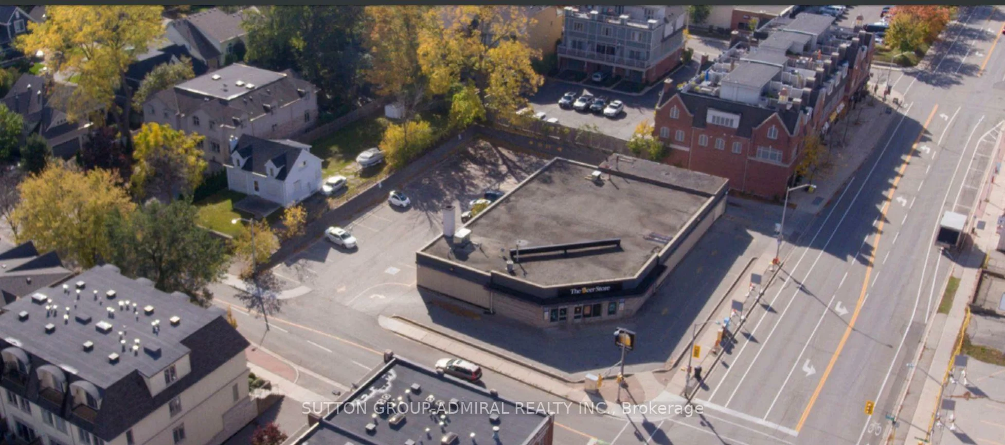 104, Lakeshore, 1002 - CO Central, Oakville