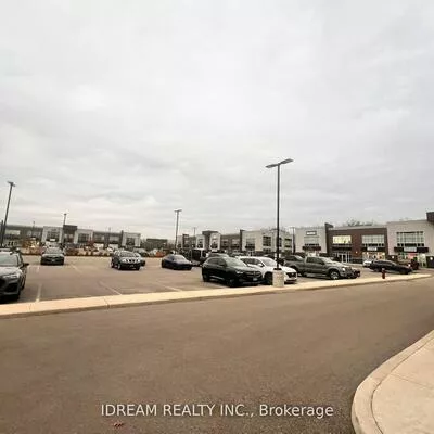 3495, Rebecca, 1014 - QE Queen Elizabeth, Oakville