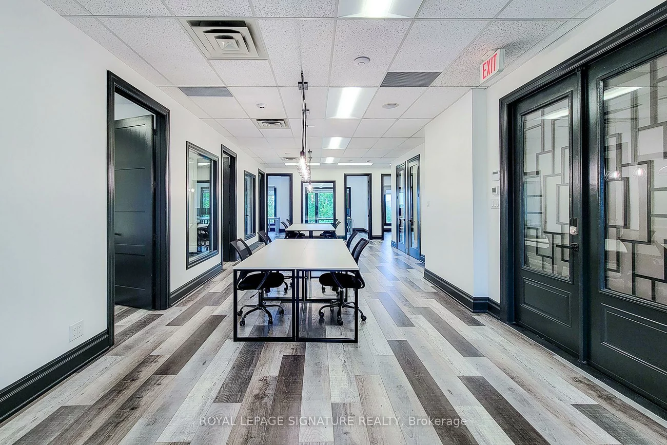 414, North Service, 1014 - QE Queen Elizabeth, Oakville