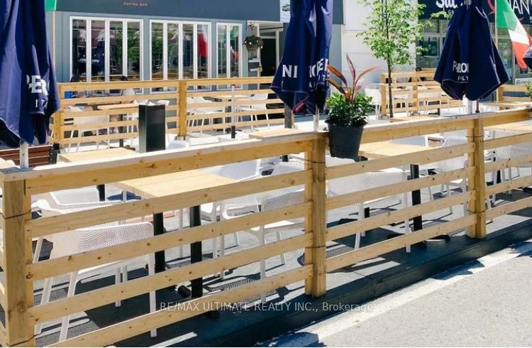 266, Lakeshore, 1013 - OO Old Oakville, Oakville