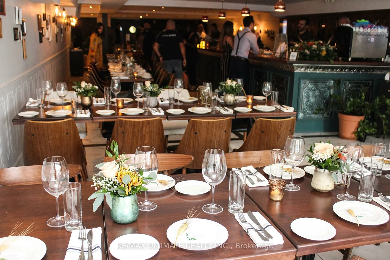 266, Lakeshore, 1013 - OO Old Oakville, Oakville