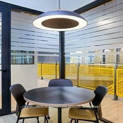 2115, South Service, 1014 - QE Queen Elizabeth, Oakville