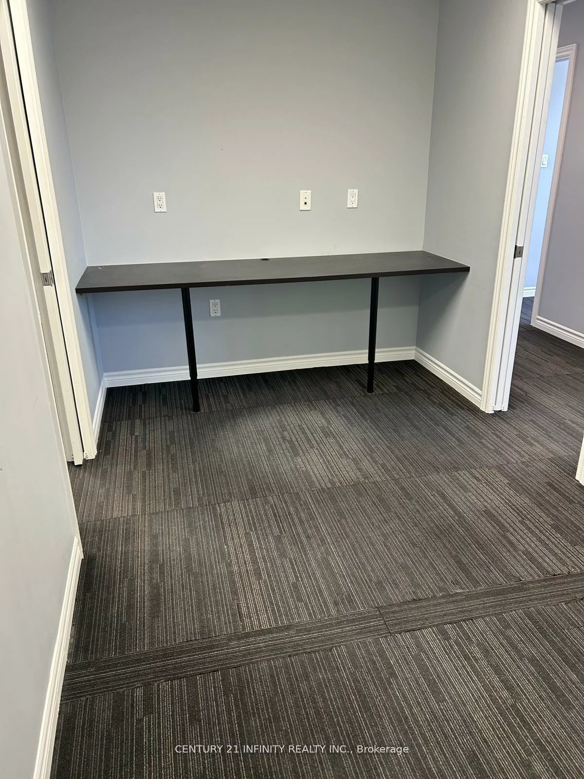 323, Kerr, 1002 - CO Central, Oakville