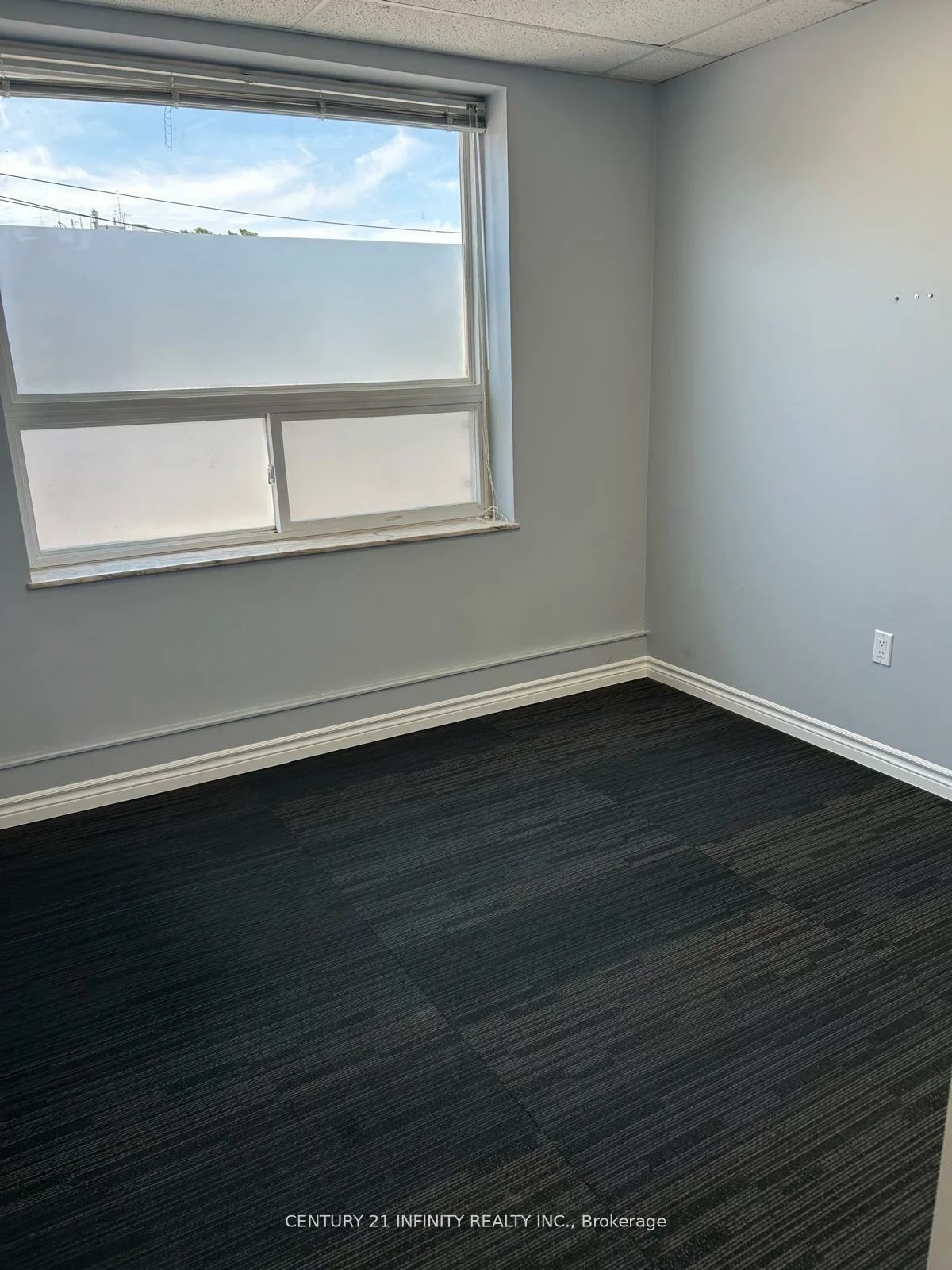 323, Kerr, 1002 - CO Central, Oakville