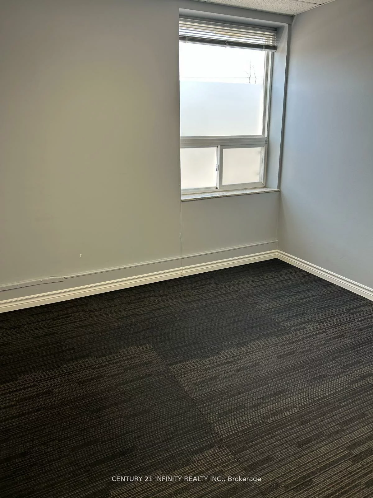 323, Kerr, 1002 - CO Central, Oakville