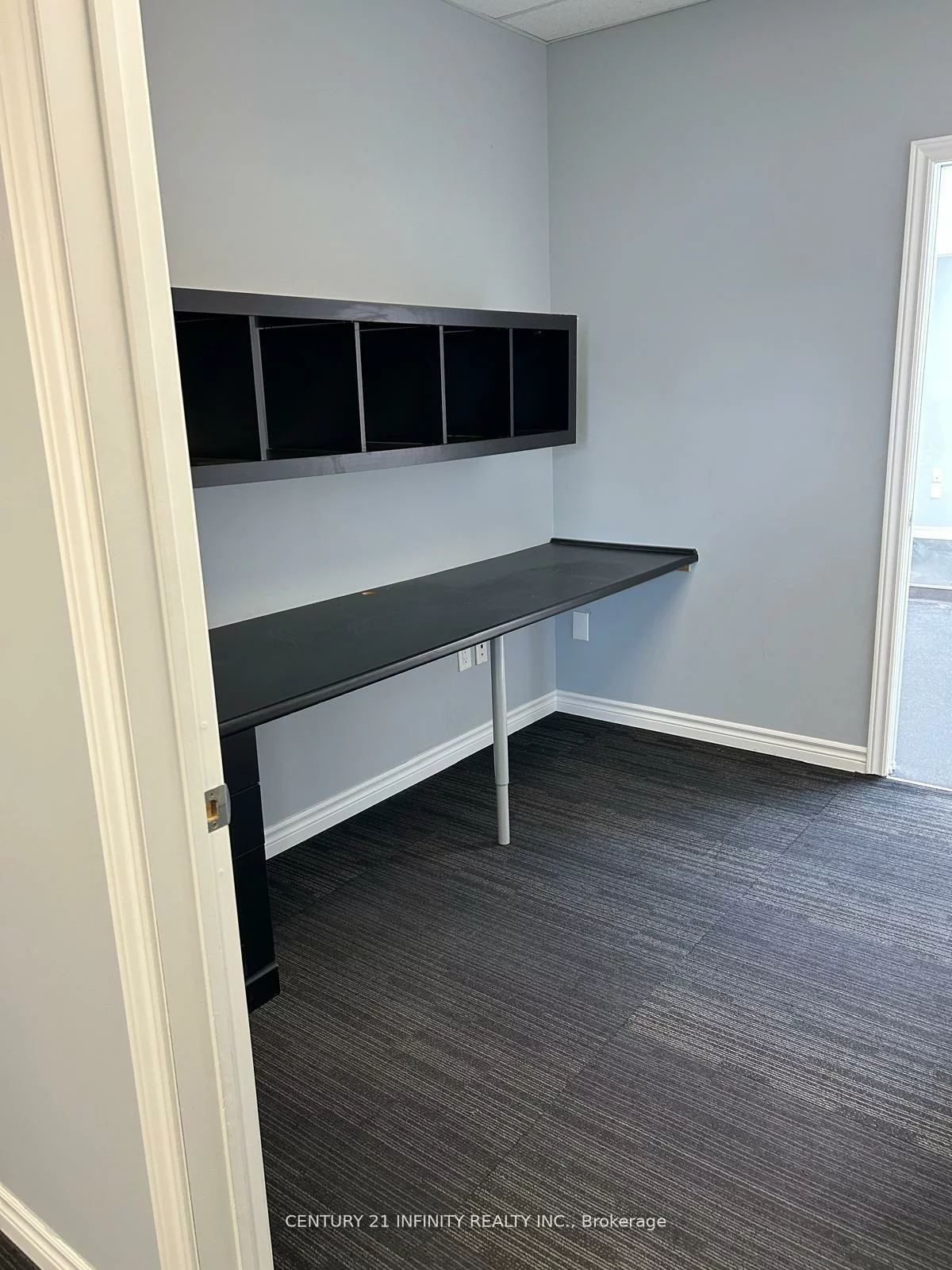 323, Kerr, 1002 - CO Central, Oakville