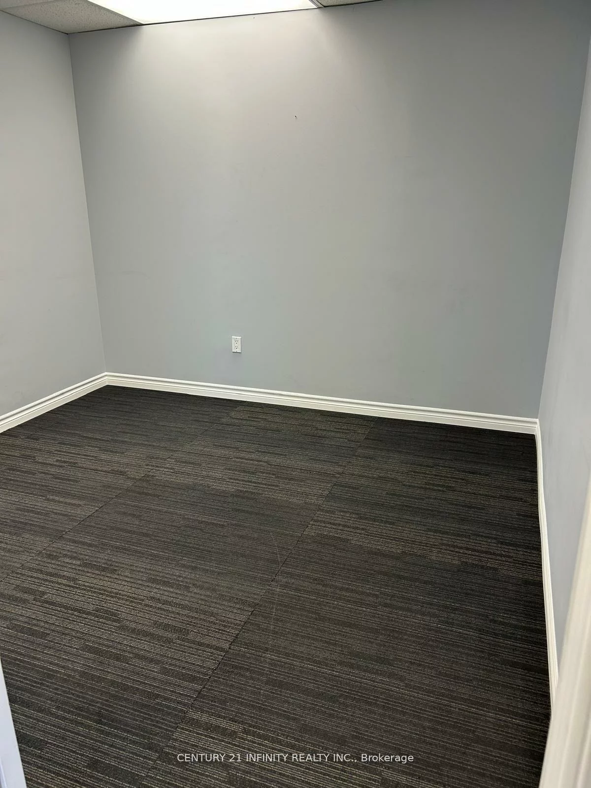 323, Kerr, 1002 - CO Central, Oakville