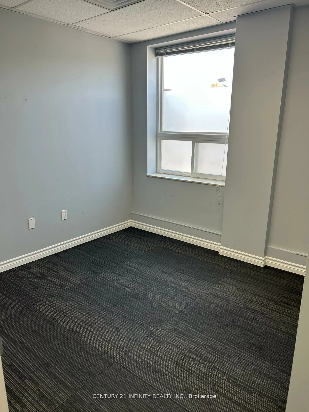 323, Kerr, 1002 - CO Central, Oakville