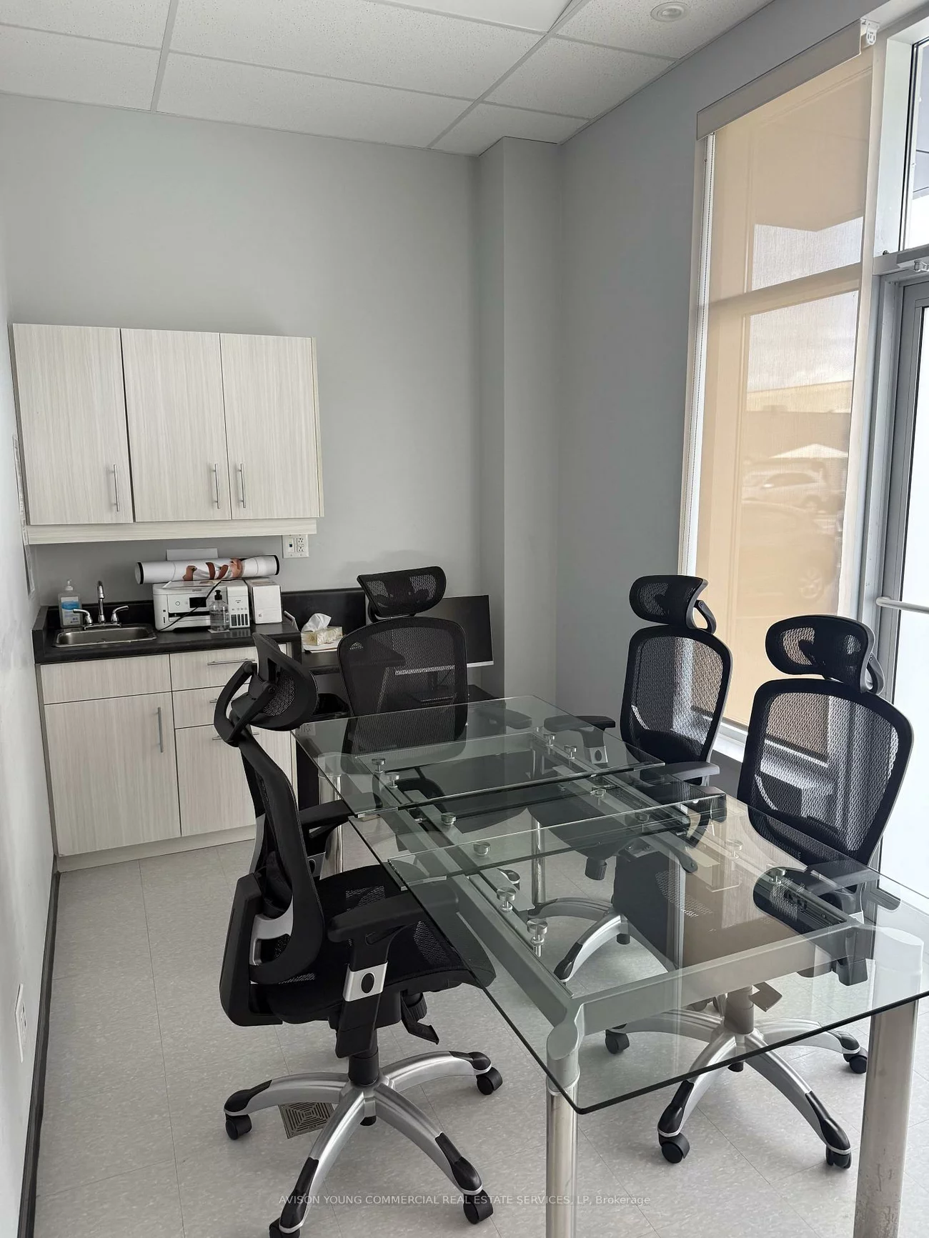 1405, Cornwall, 1014 - QE Queen Elizabeth, Oakville