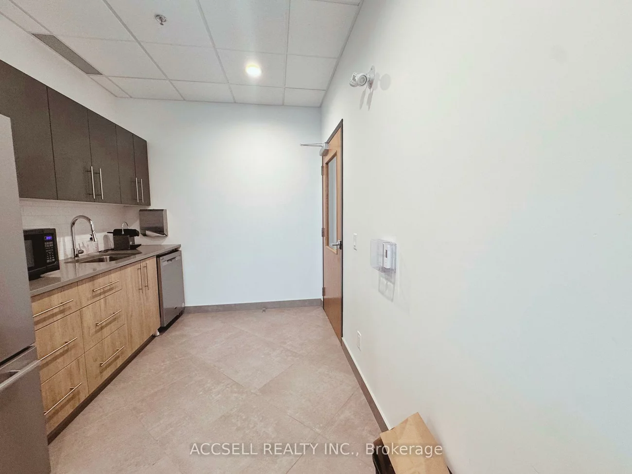 3485, Rebecca, 1014 - QE Queen Elizabeth, Oakville