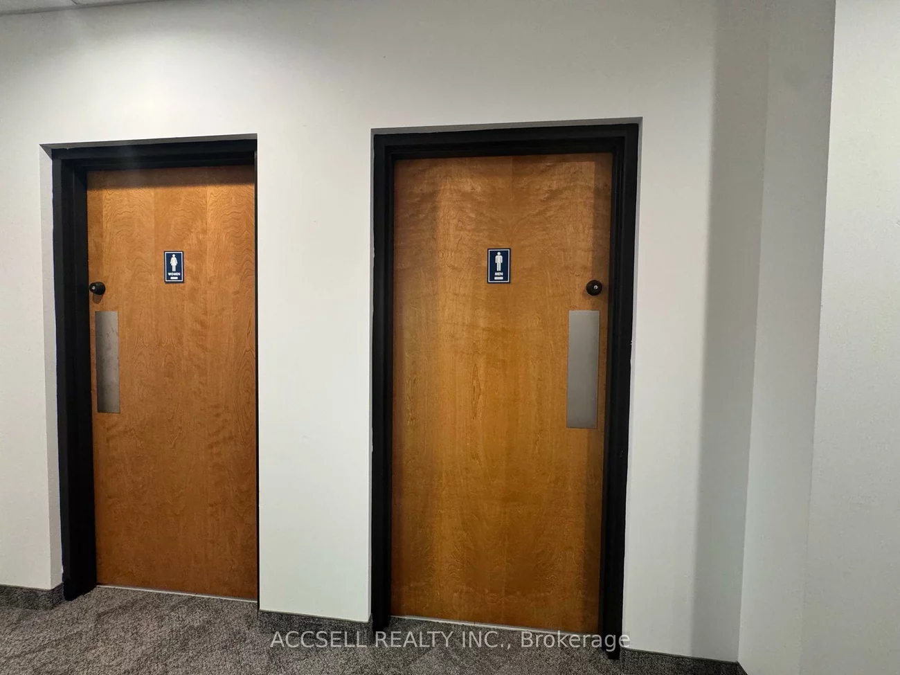 3485, Rebecca, 1014 - QE Queen Elizabeth, Oakville