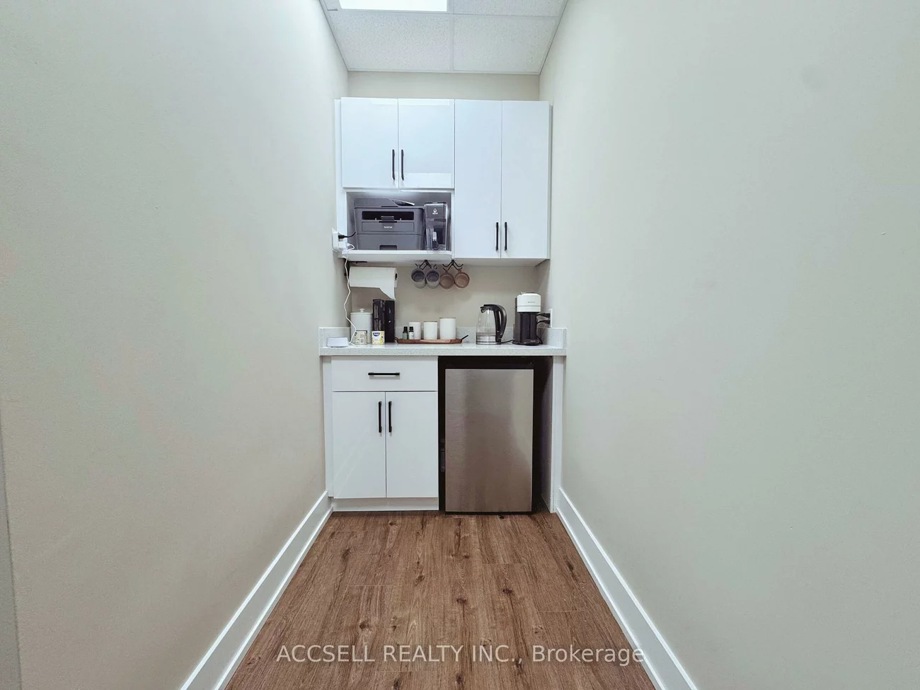 3485, Rebecca, 1014 - QE Queen Elizabeth, Oakville