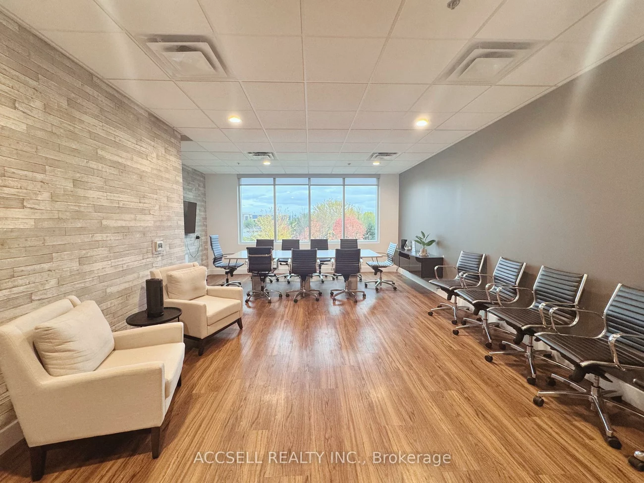 3485, Rebecca, 1014 - QE Queen Elizabeth, Oakville