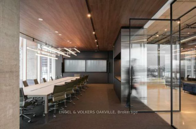 504, Iroquois Shore, 1014 - QE Queen Elizabeth, Oakville