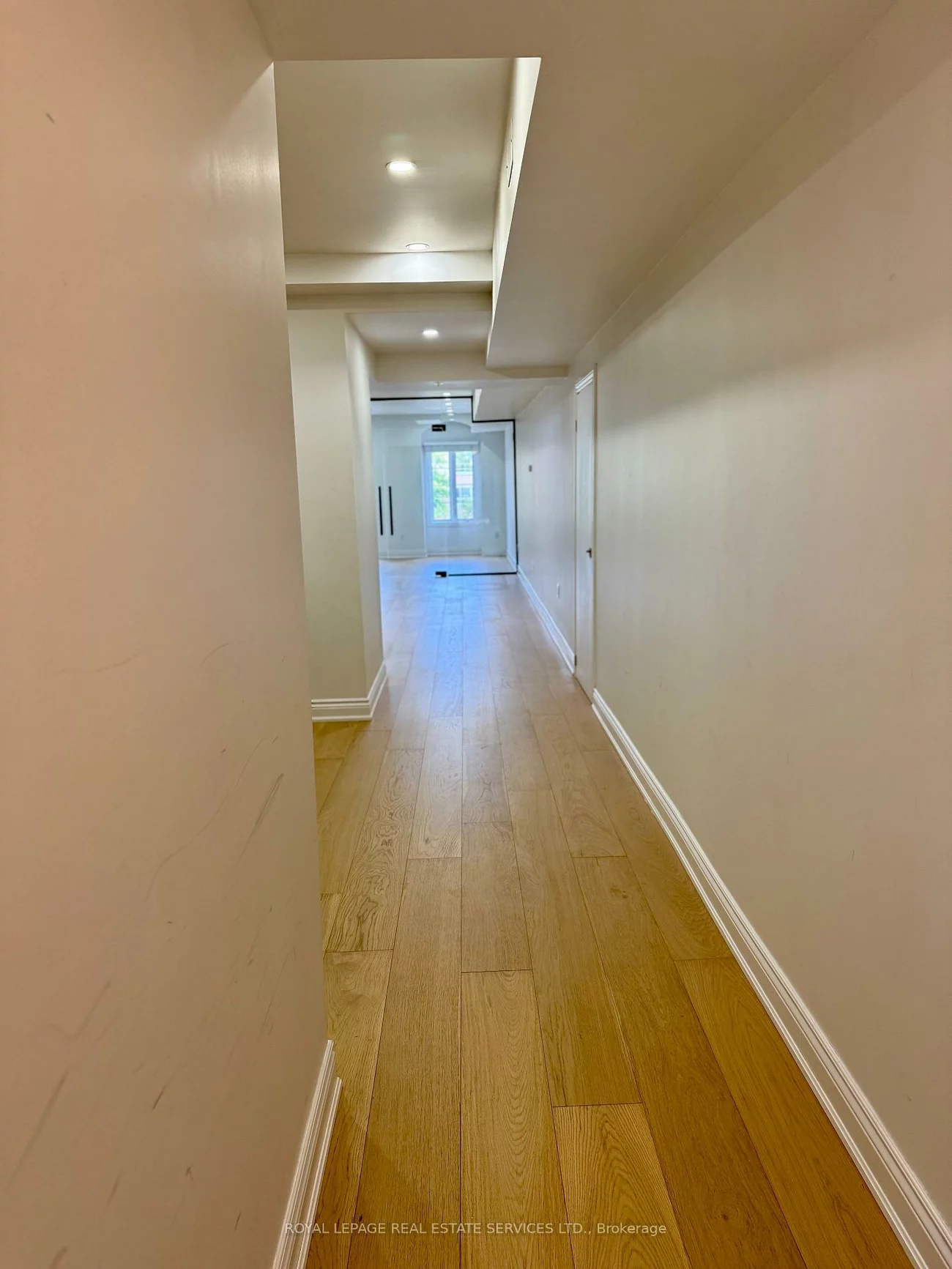 130, Thomas, 1013 - OO Old Oakville, Oakville