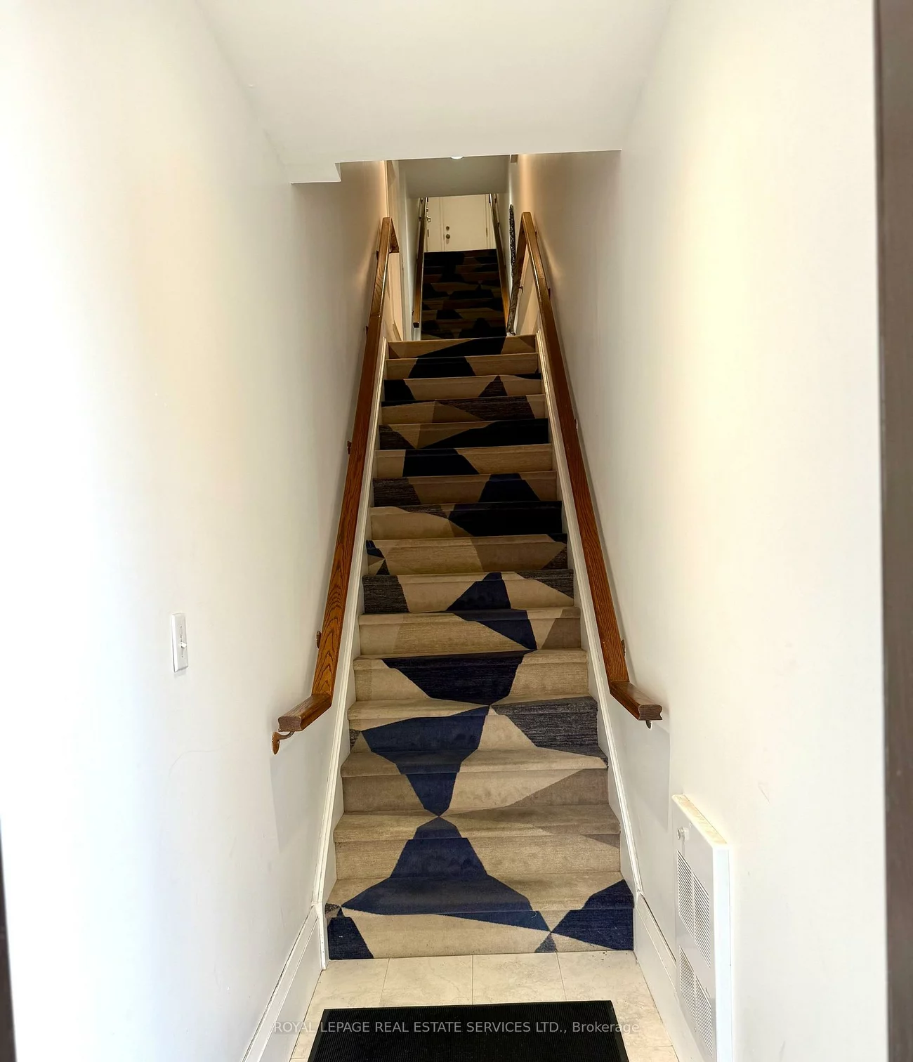 130, Thomas, 1013 - OO Old Oakville, Oakville