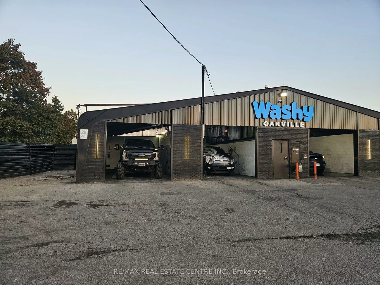 1507, Speers, 1014 - QE Queen Elizabeth, Oakville