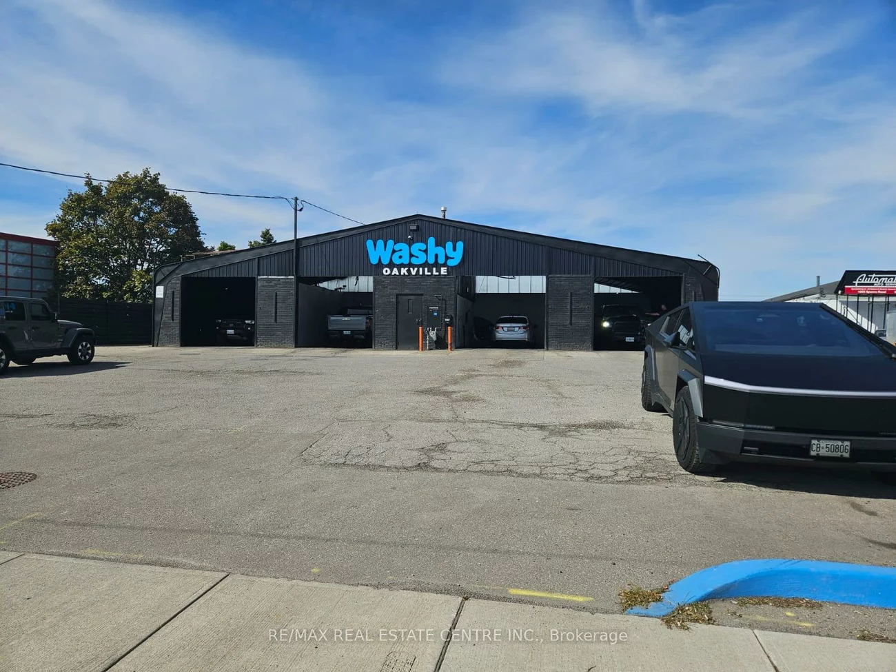 1507, Speers, 1014 - QE Queen Elizabeth, Oakville