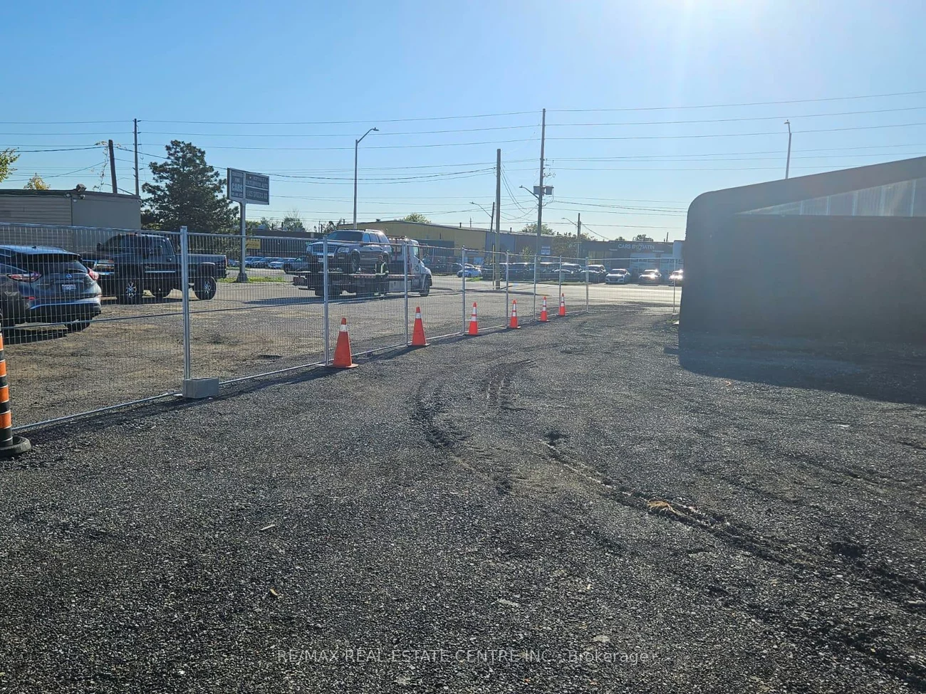 1507, Speers, 1014 - QE Queen Elizabeth, Oakville