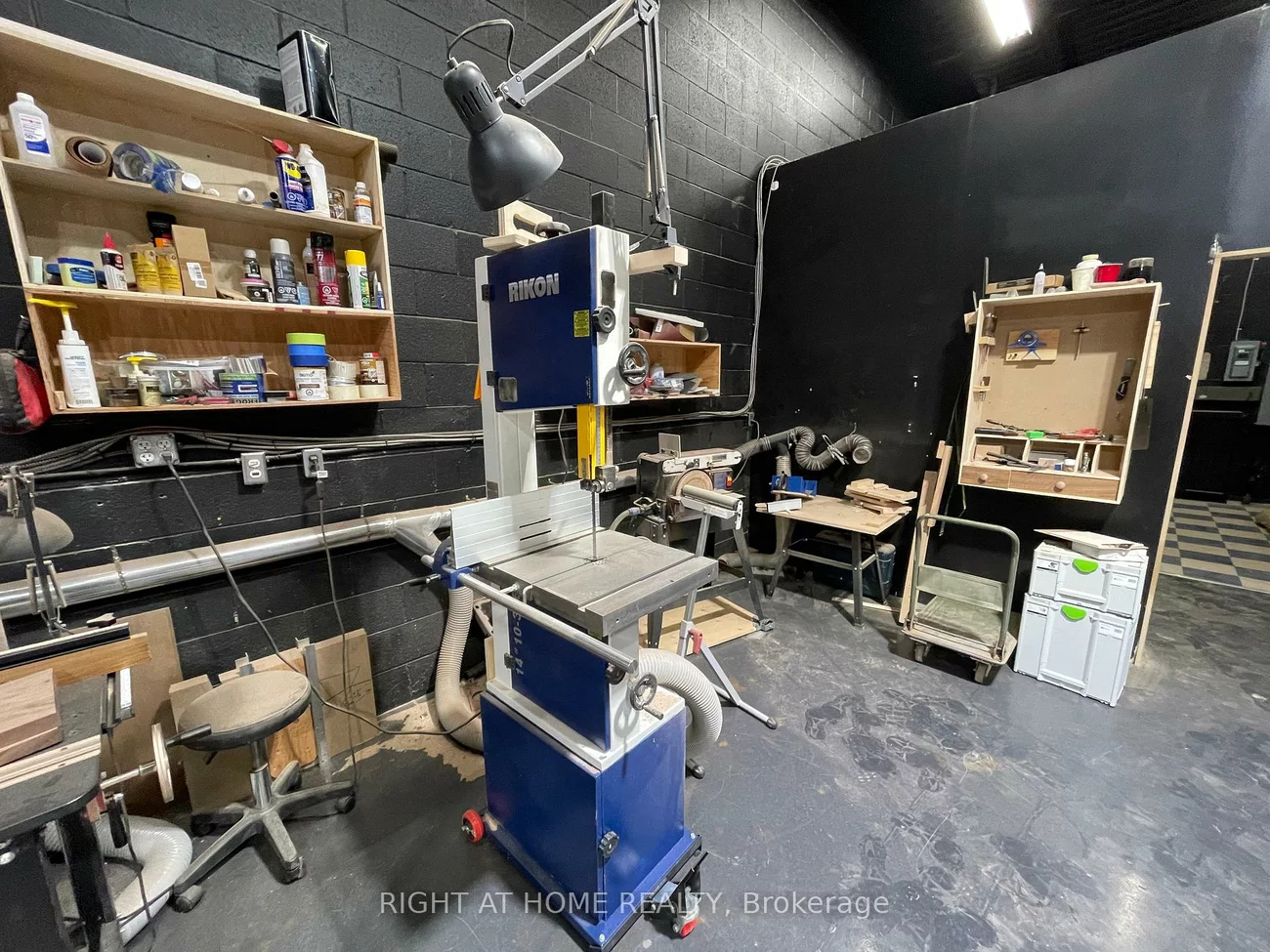 345, Wyecroft, 1014 - QE Queen Elizabeth, Oakville