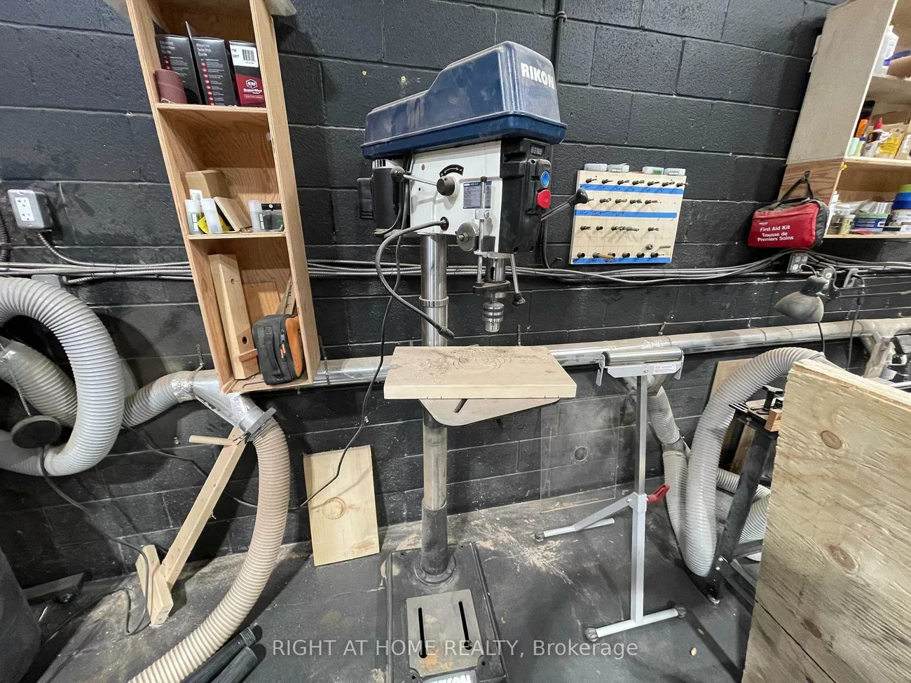 345, Wyecroft, 1014 - QE Queen Elizabeth, Oakville