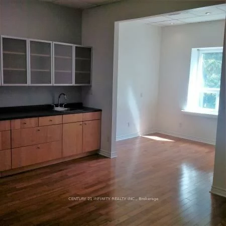 323, Kerr, 1002 - CO Central, Oakville