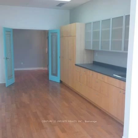 323, Kerr, 1002 - CO Central, Oakville