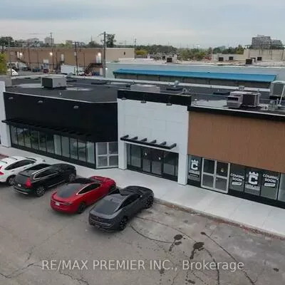 171, Speers, 1014 - QE Queen Elizabeth, Oakville