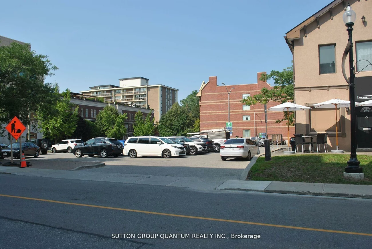 323, Church, 1013 - OO Old Oakville, Oakville