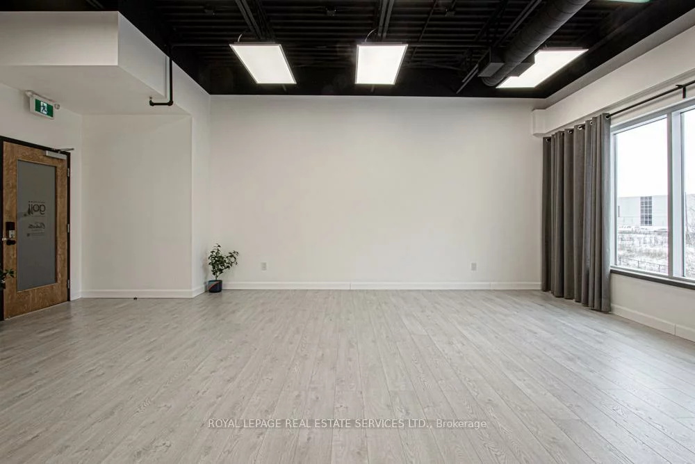 3475, Rebecca, 1014 - QE Queen Elizabeth, Oakville