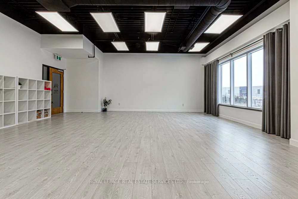 3475, Rebecca, 1014 - QE Queen Elizabeth, Oakville