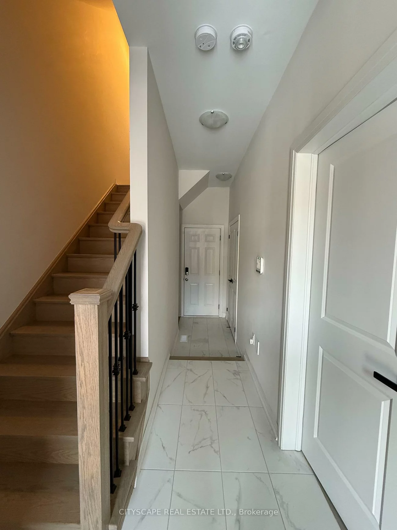 8, Marvin, 1008 - GO Glenorchy, Oakville