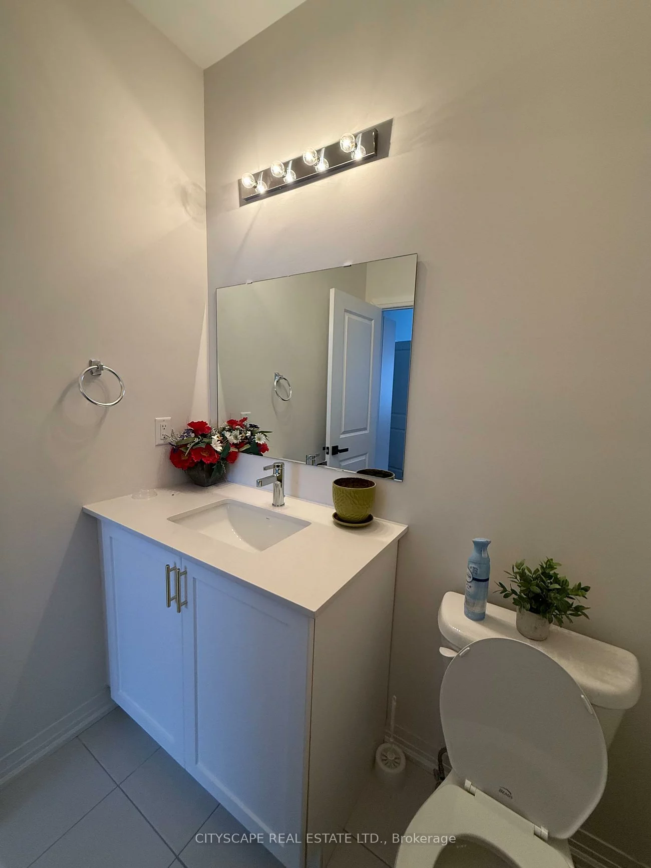 8, Marvin, 1008 - GO Glenorchy, Oakville