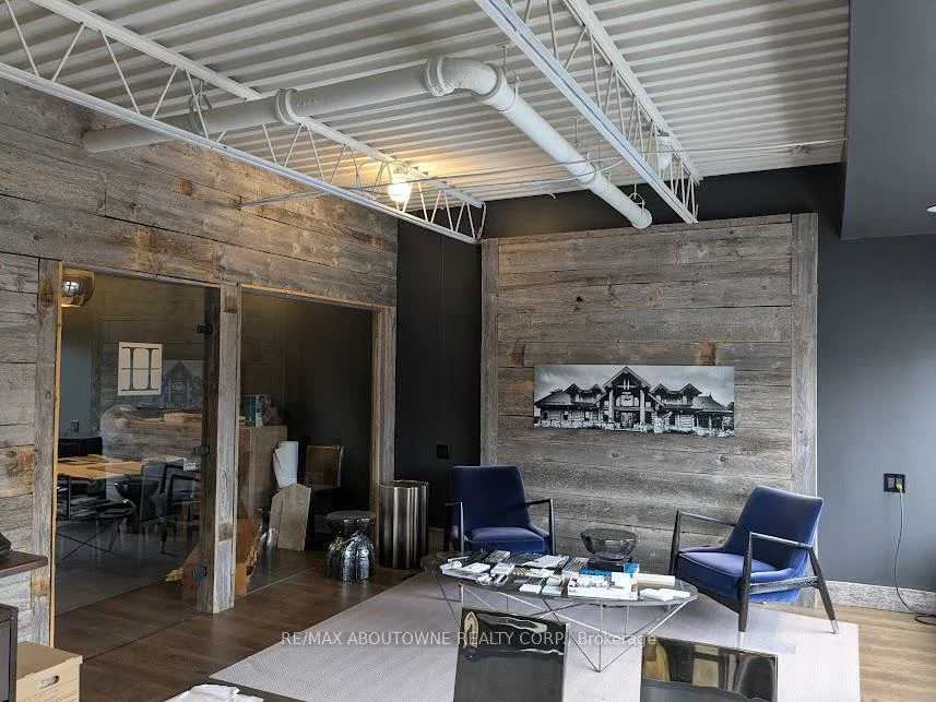 220, Lakeshore, 1013 - OO Old Oakville, Oakville