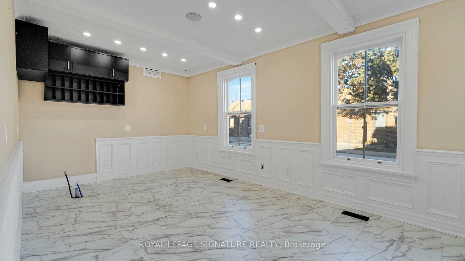 140, Trafalgar, 1013 - OO Old Oakville, Oakville