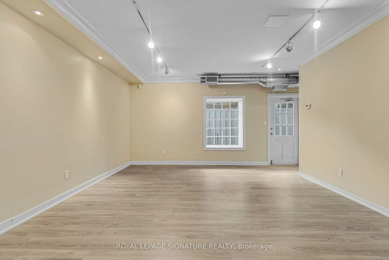 126, Trafalgar, 1013 - OO Old Oakville, Oakville