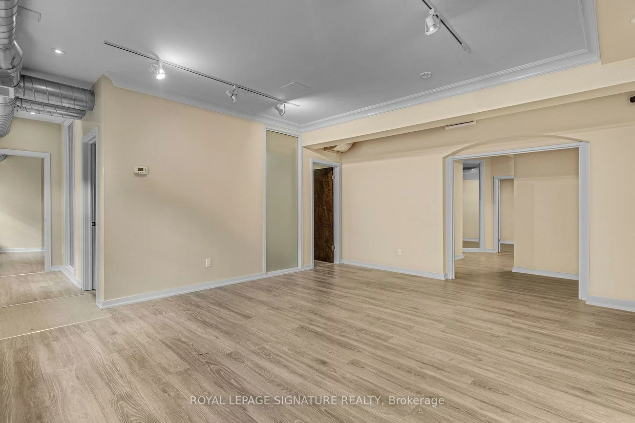 126, Trafalgar, 1013 - OO Old Oakville, Oakville