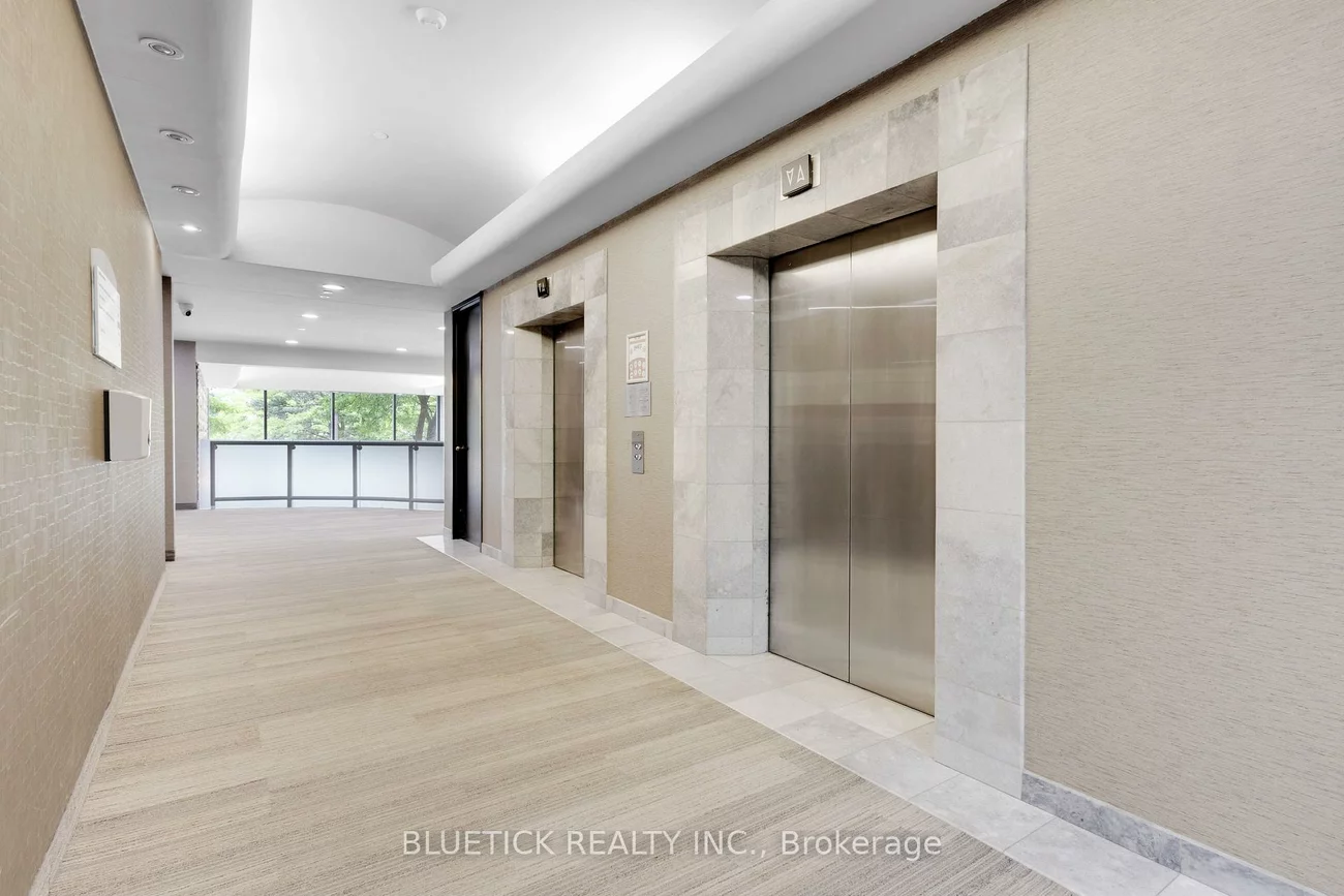 710, Dorval, 1014 - QE Queen Elizabeth, Oakville