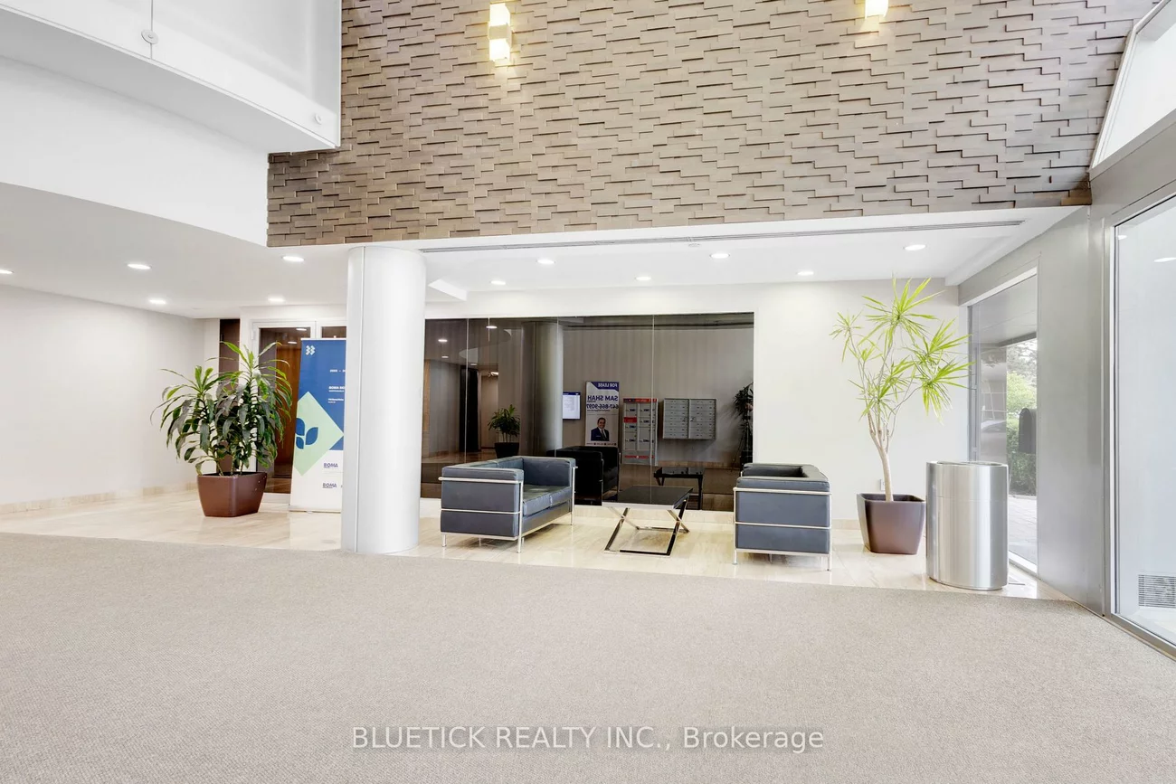 710, Dorval, 1014 - QE Queen Elizabeth, Oakville