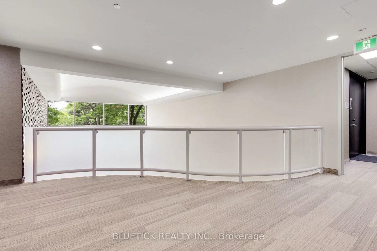 710, Dorval, 1014 - QE Queen Elizabeth, Oakville