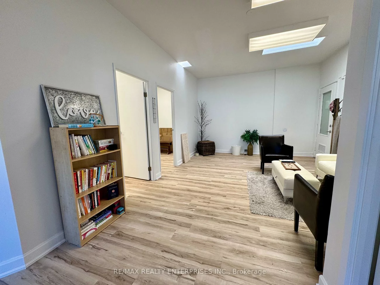 292, Lakeshore, 1013 - OO Old Oakville, Oakville