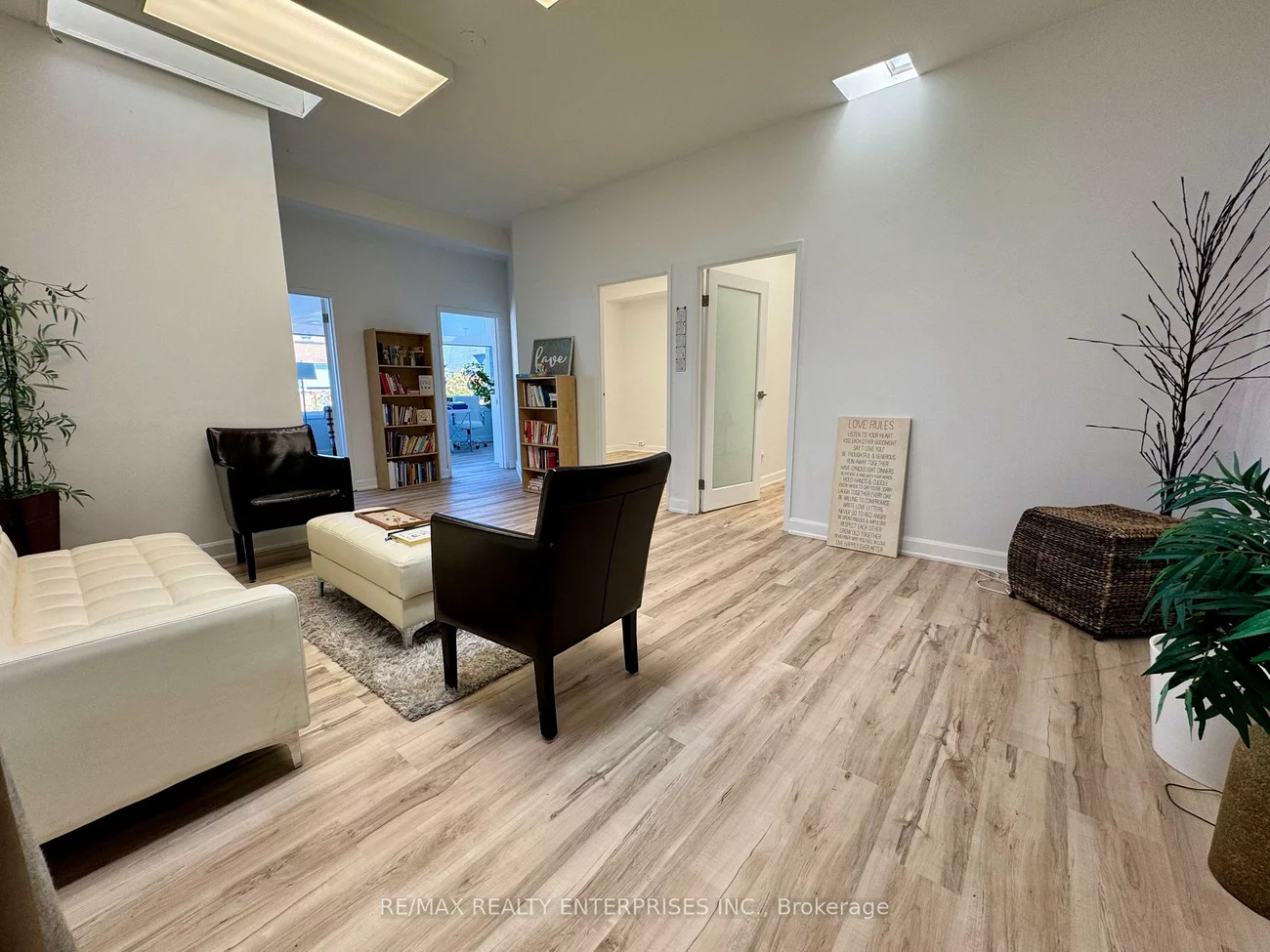 292, Lakeshore, 1013 - OO Old Oakville, Oakville