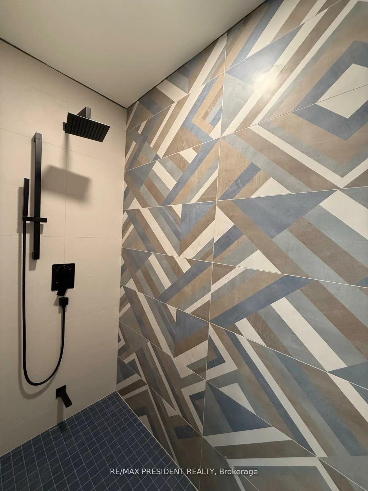 1943, Ironoak, 1005 - FA Falgarwood, Oakville