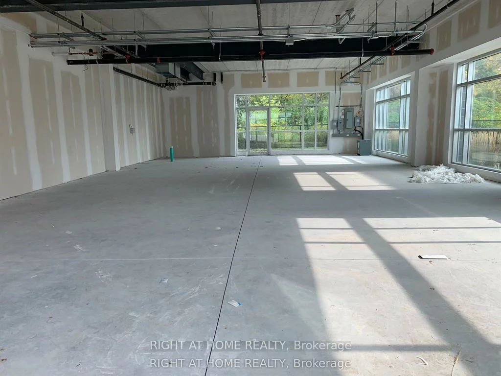 3475, Rebecca, 1014 - QE Queen Elizabeth, Oakville