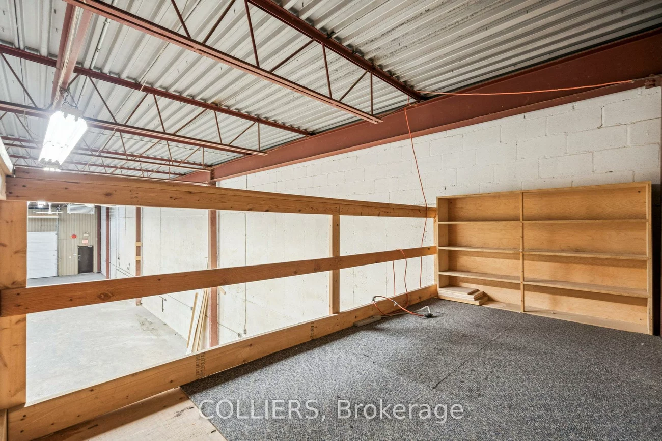 1200, South Service, 1014 - QE Queen Elizabeth, Oakville