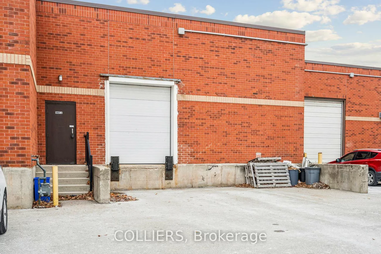 1200, South Service, 1014 - QE Queen Elizabeth, Oakville