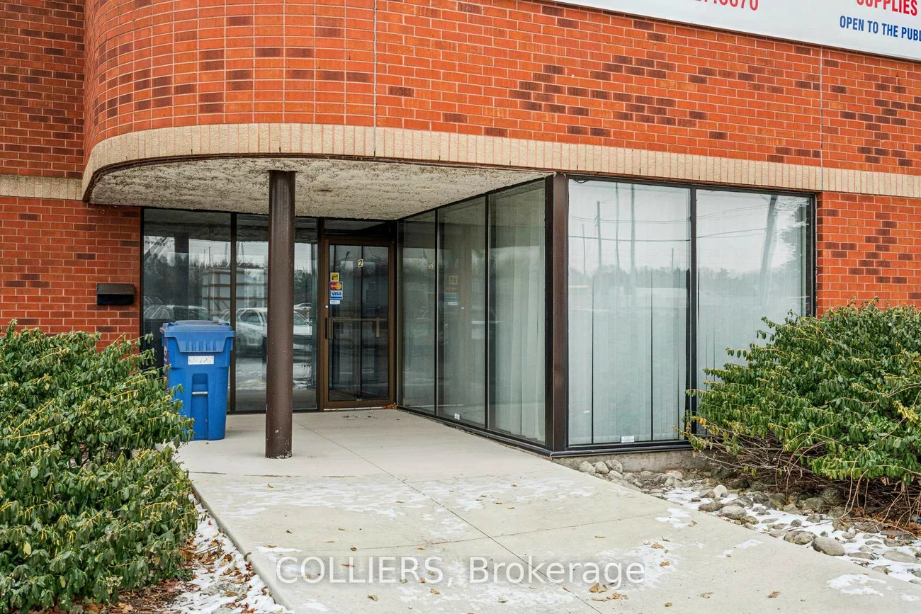 1200, South Service, 1014 - QE Queen Elizabeth, Oakville